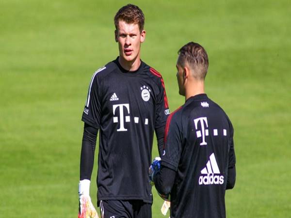 Tin thể thao trưa 23/10: Bayern chọn xong người thay thế Neuer