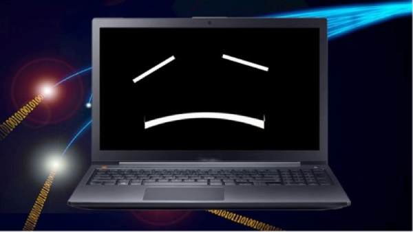Khắc phục lỗi laptop vẫn chạy nhưng không lên màn hình